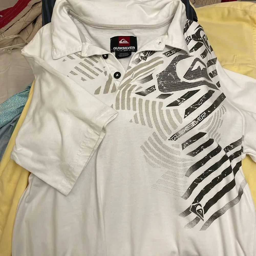 Tops - Picture 5 of 6